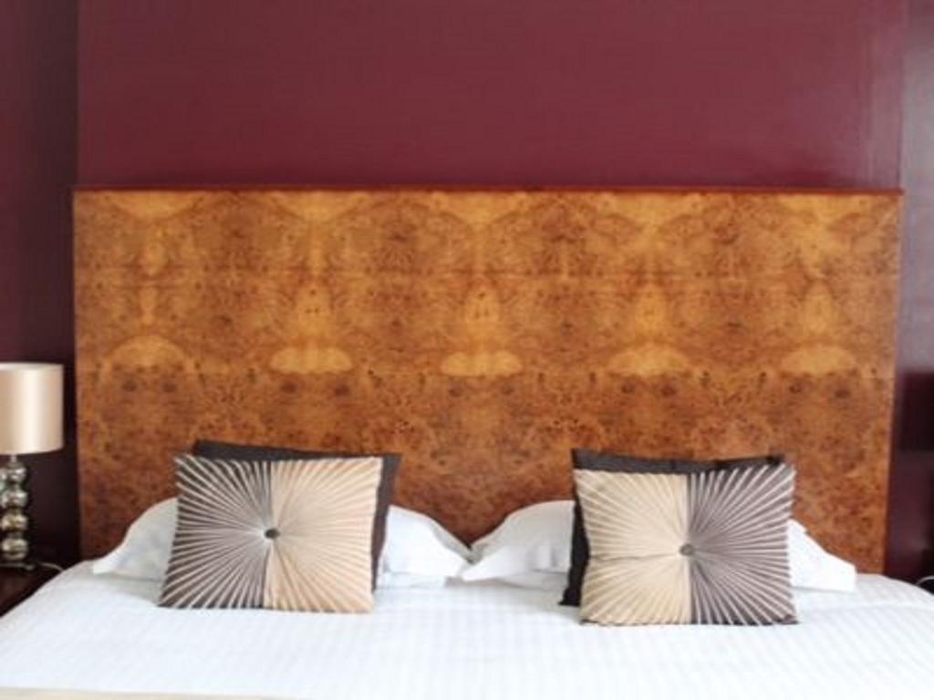 The Wyastone Hotel Cheltenham Phòng bức ảnh