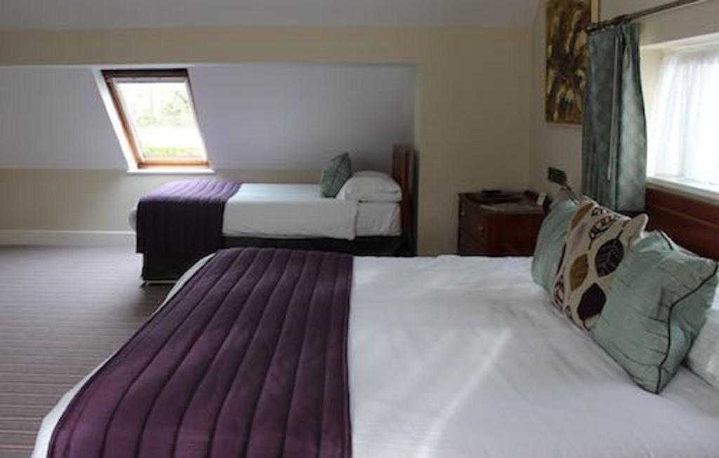The Wyastone Hotel Cheltenham Phòng bức ảnh